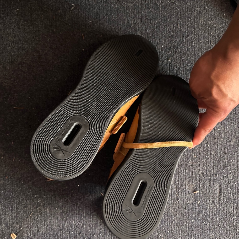 REEBOK LEGACY LIFTER III - Picture 3 of 4